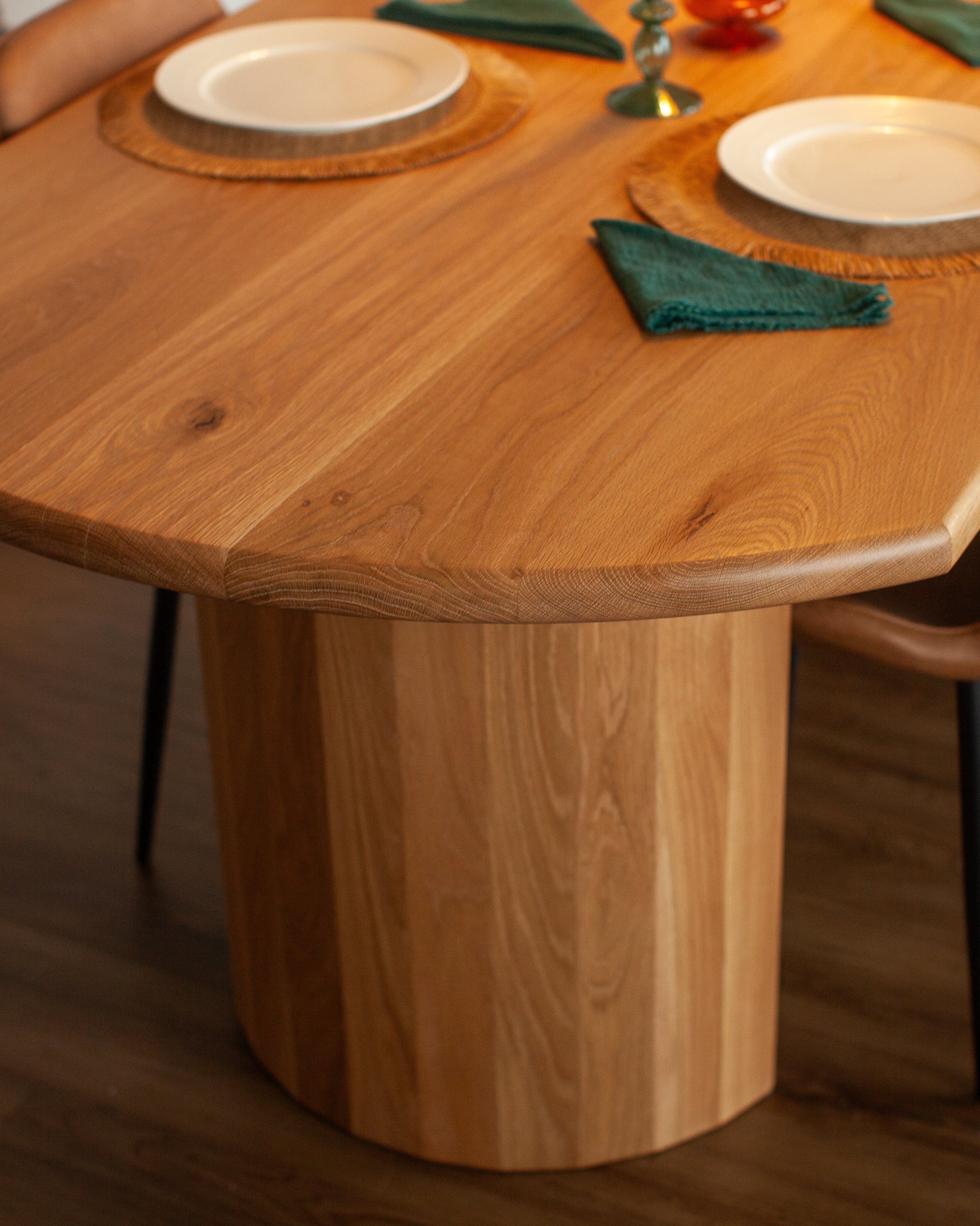 The Gibsons Dining Table